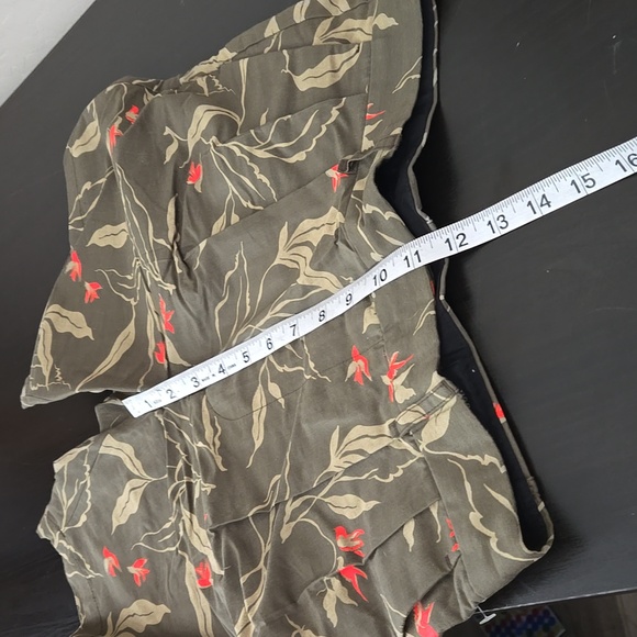 rag & bone Jackson Shorts Olive Green Bird Fauna Pleat Front Pockets Size 28 - Picture 13 of 14
